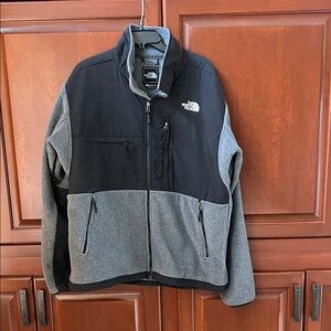 The North Face Men's Black and Gray Performance Jacket